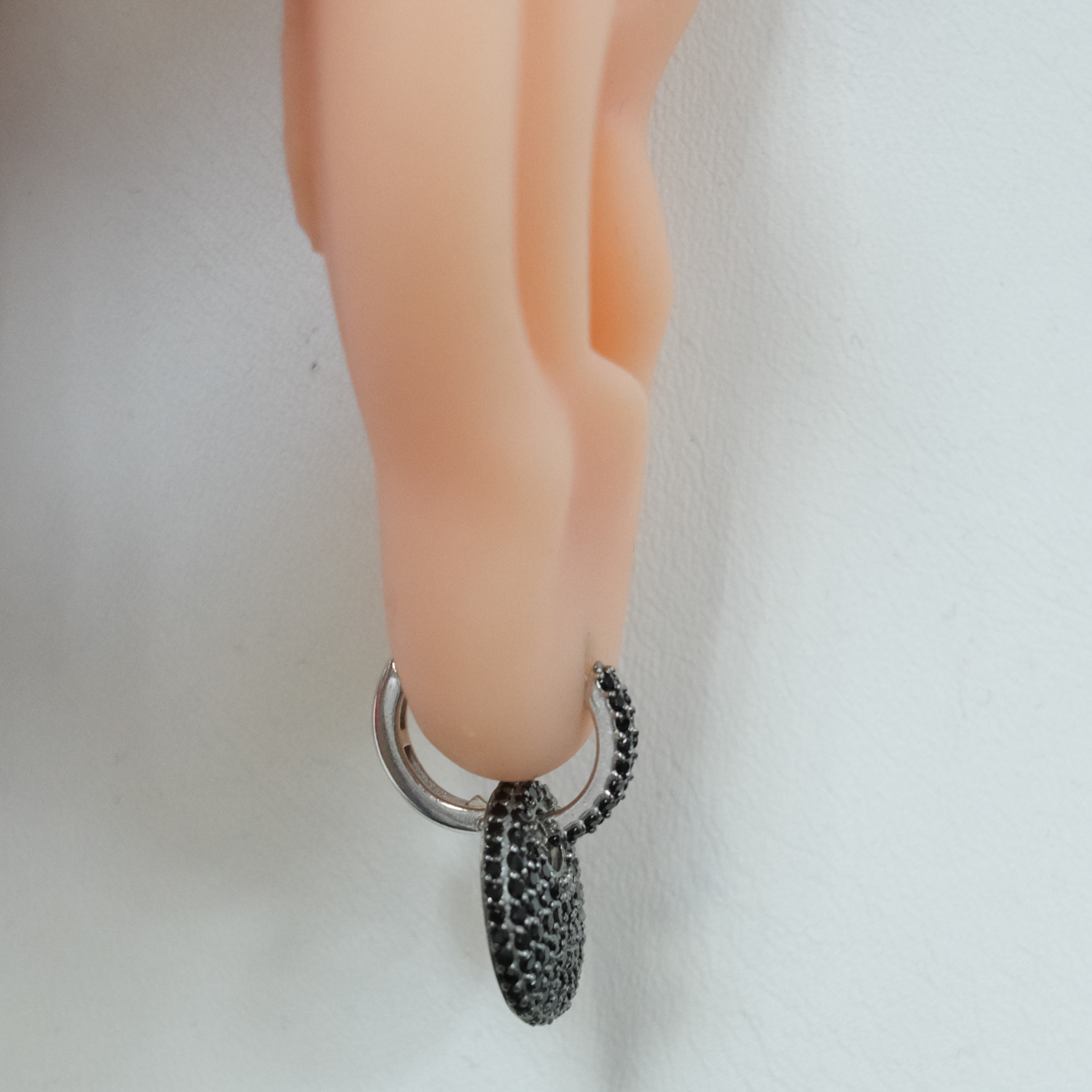 Серебряные серьги-конго со шпинелью